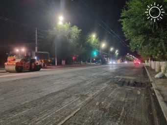 На улице Краснознаменской вслед за работами на трамвайных путях стартовало обновление проезжей части