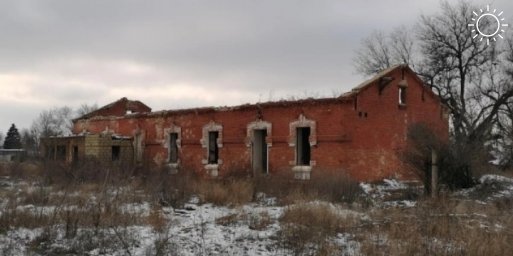 Общественные активисты и краеведы требуют не сносить исторические казармы под Волгоградом